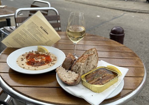 At Café De Linden, the wine list changes as the seasons change