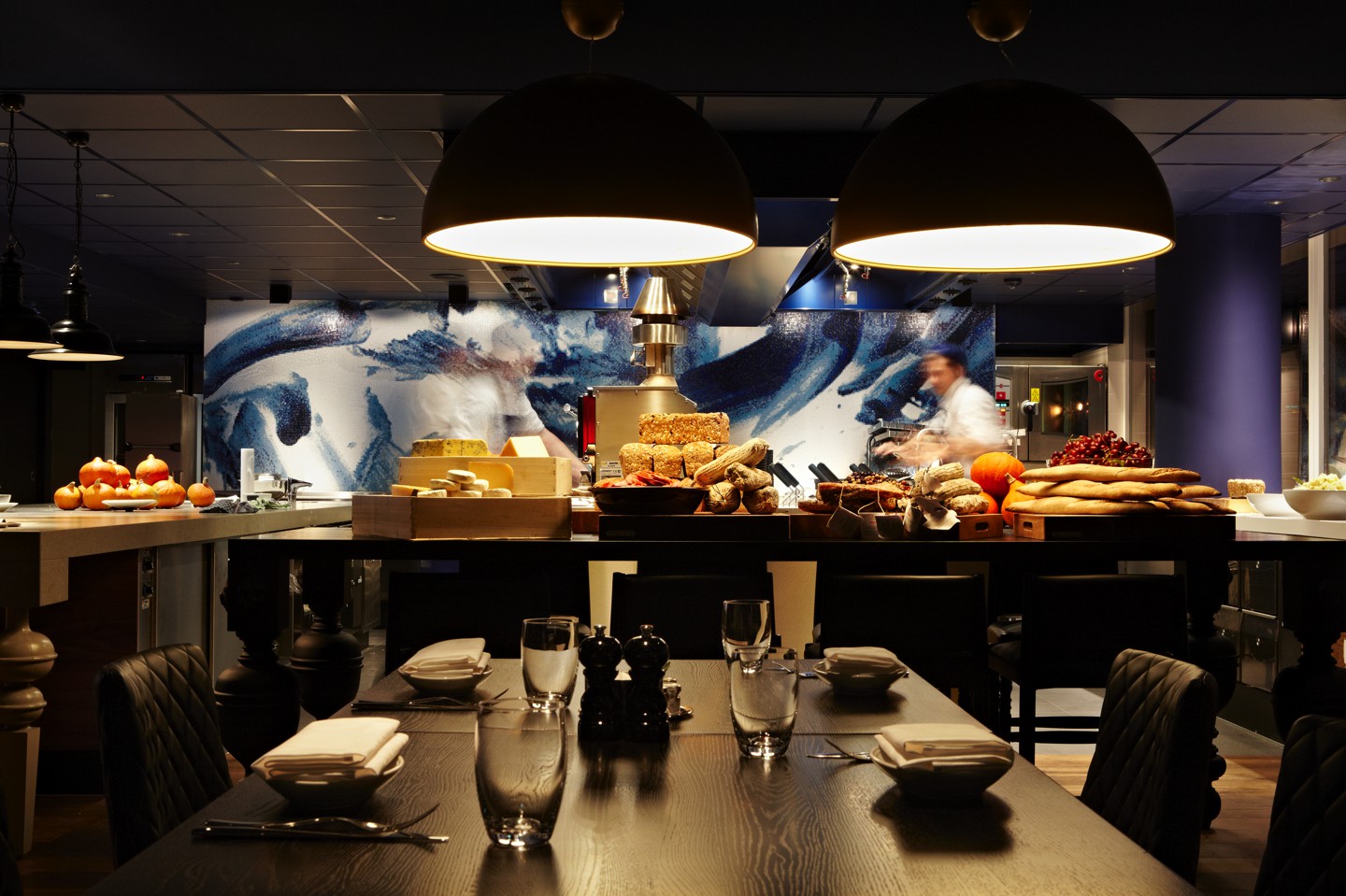 AMSAZ Bluespoon Restaurant Open Kitchen