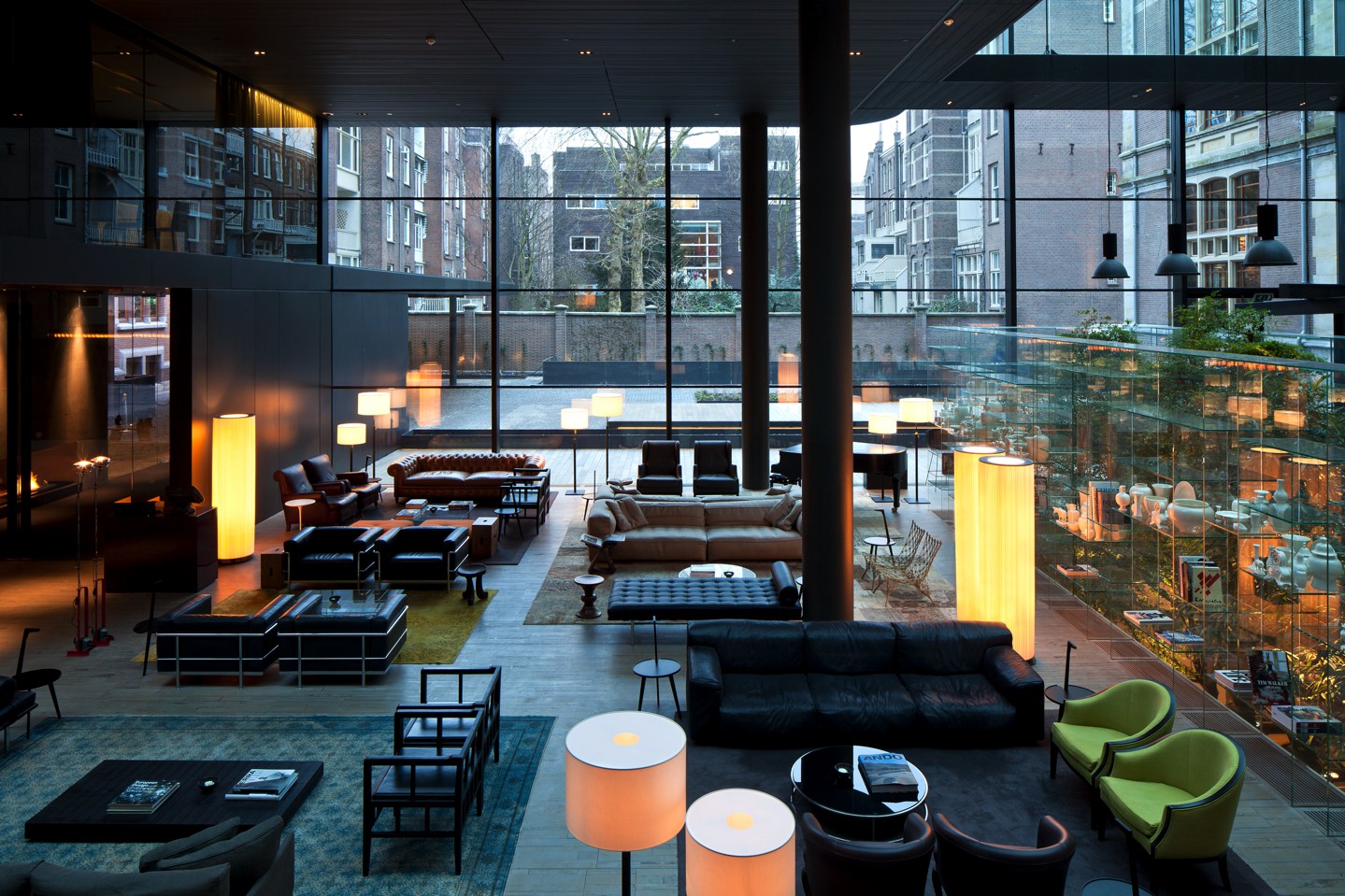 CONSERVATORY HOTEL 004
