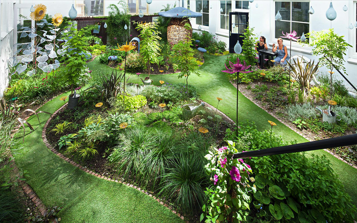 DRY garden PRESS IMAGE