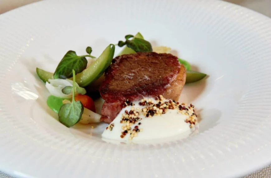 the red lion amsterdam restaurant damrak 1