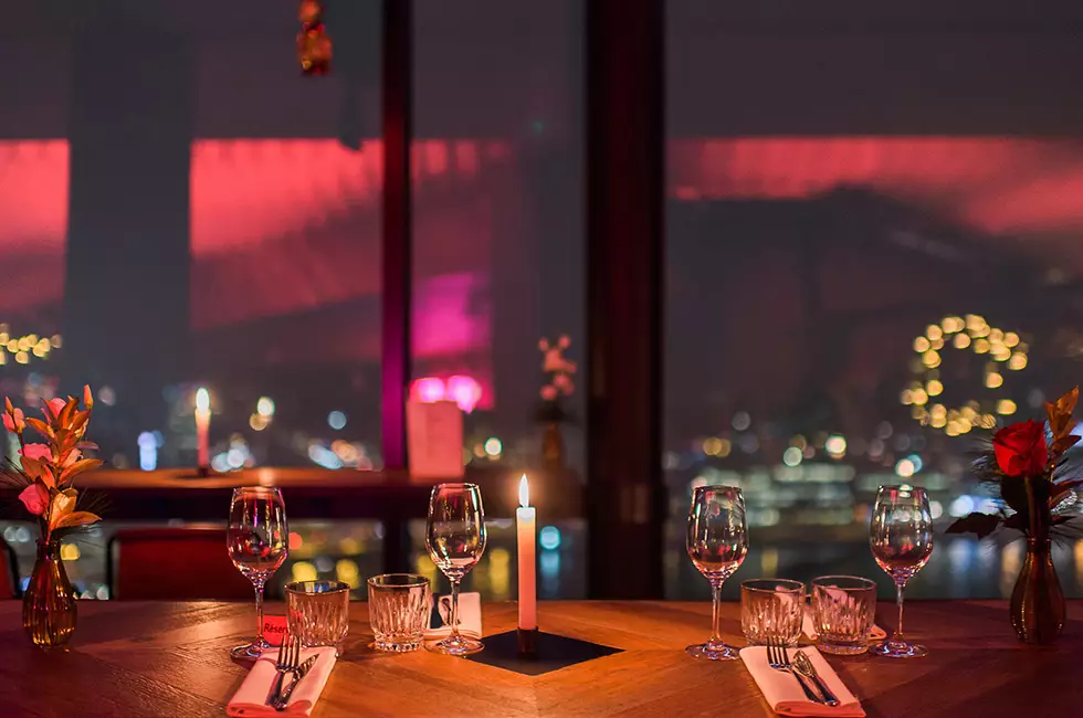 Madam-Amsterdam-adam-tower