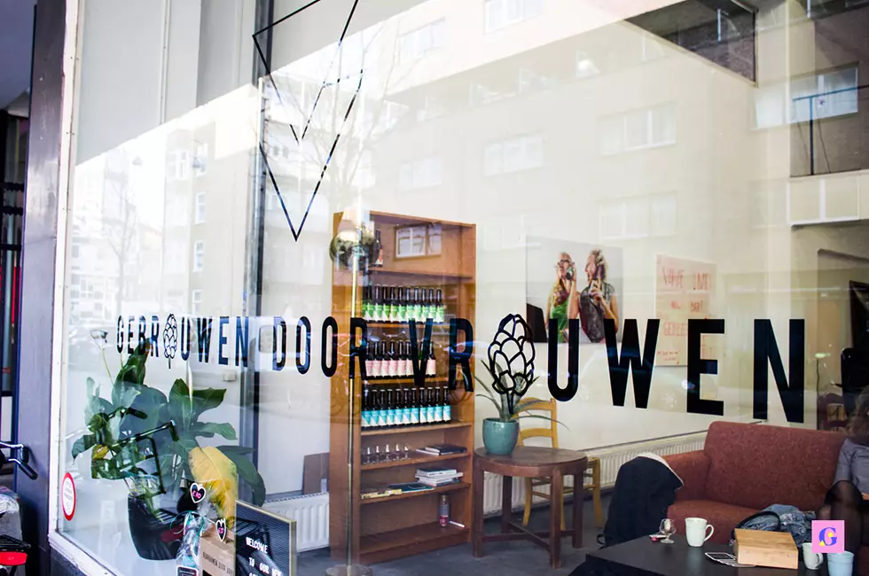 brewed-by-women-the-bar