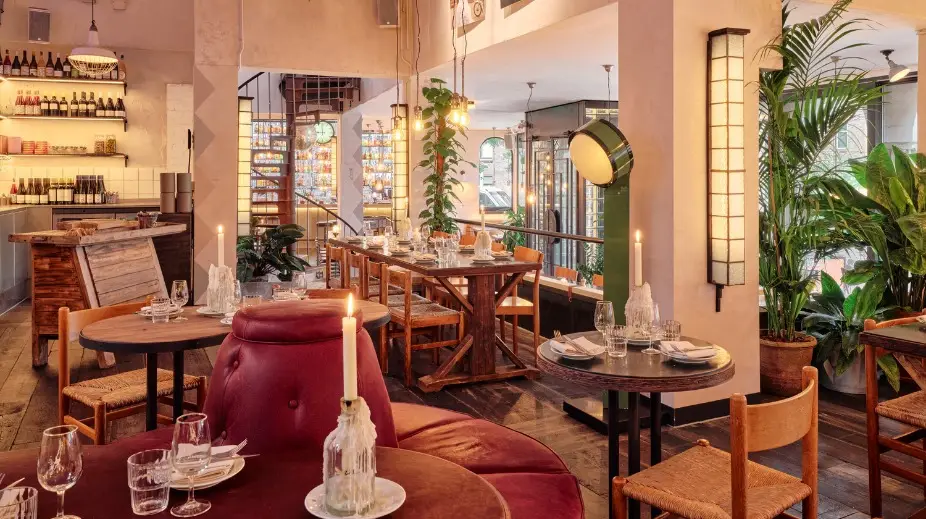 Bathhouse on Javaplein lives on as stylish resto bar