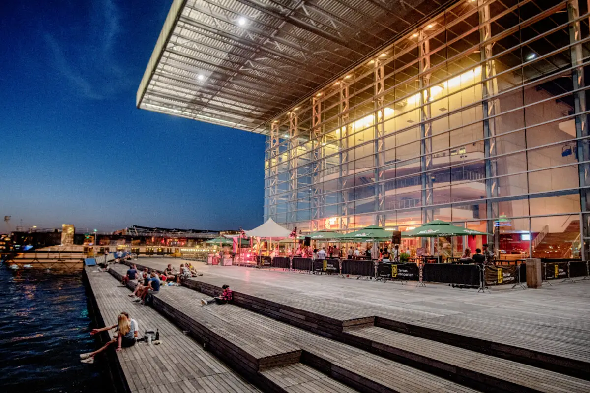 Muziekgebouw-Terrasconcerten-foto-Thiemi-Higashi