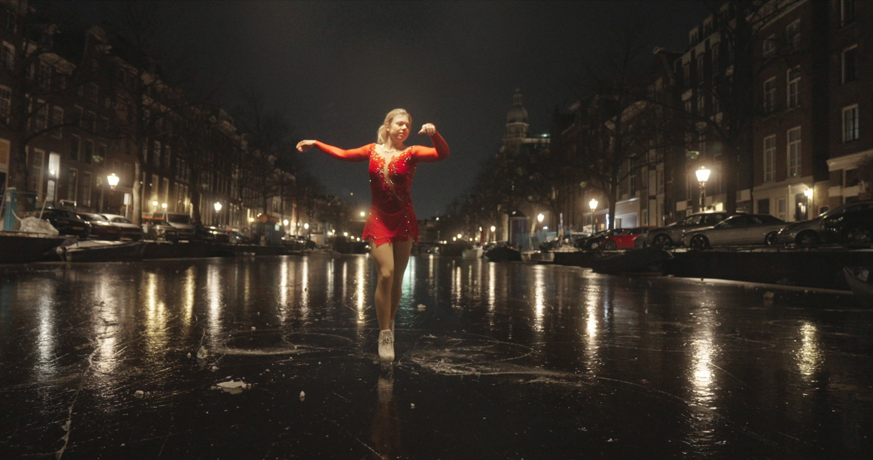 Niki Wories’ nachtelijke ijsdans op de Keizersgracht