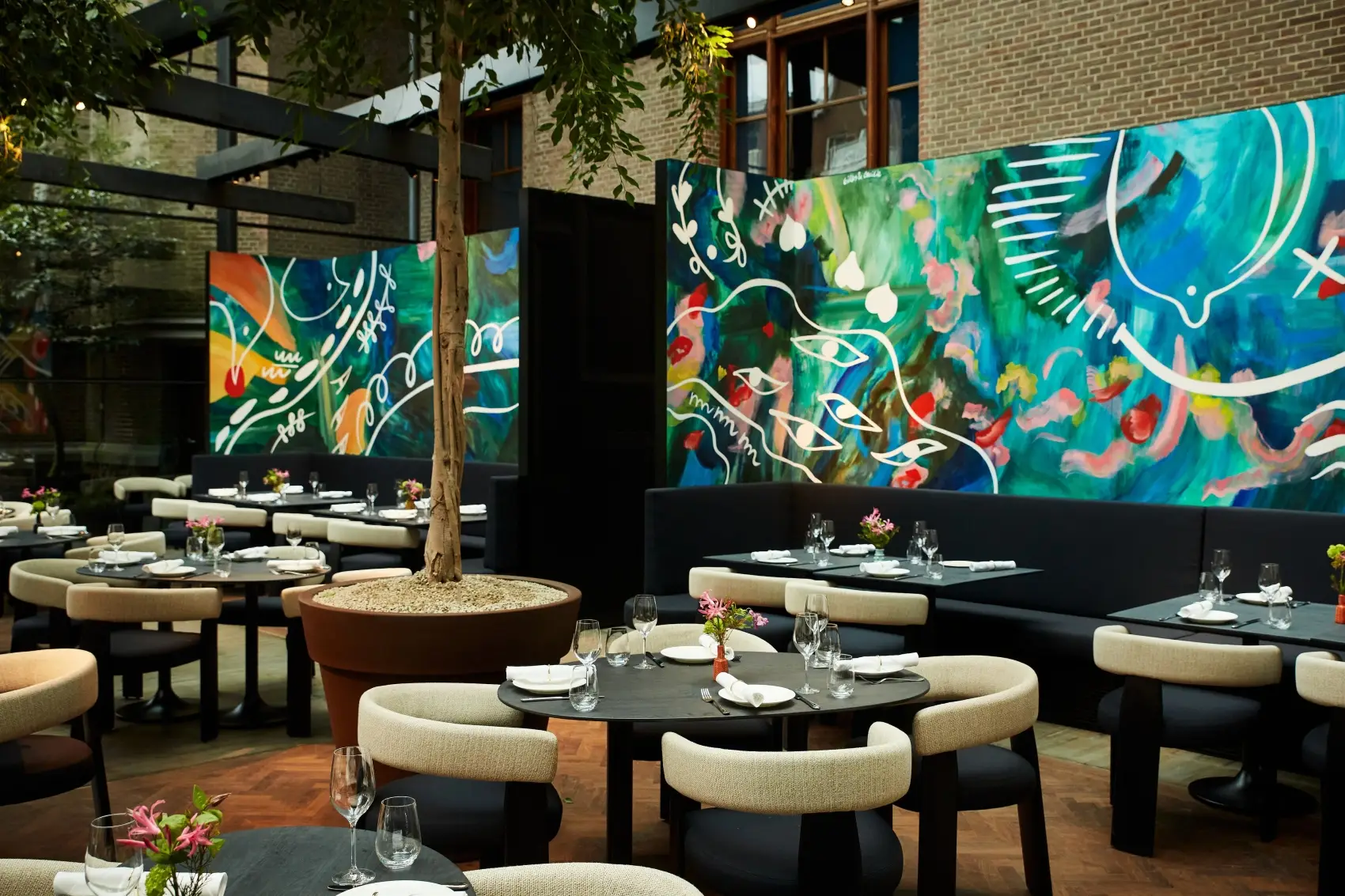 Ottolenghi opent restaurant in Conservatorium Hotel