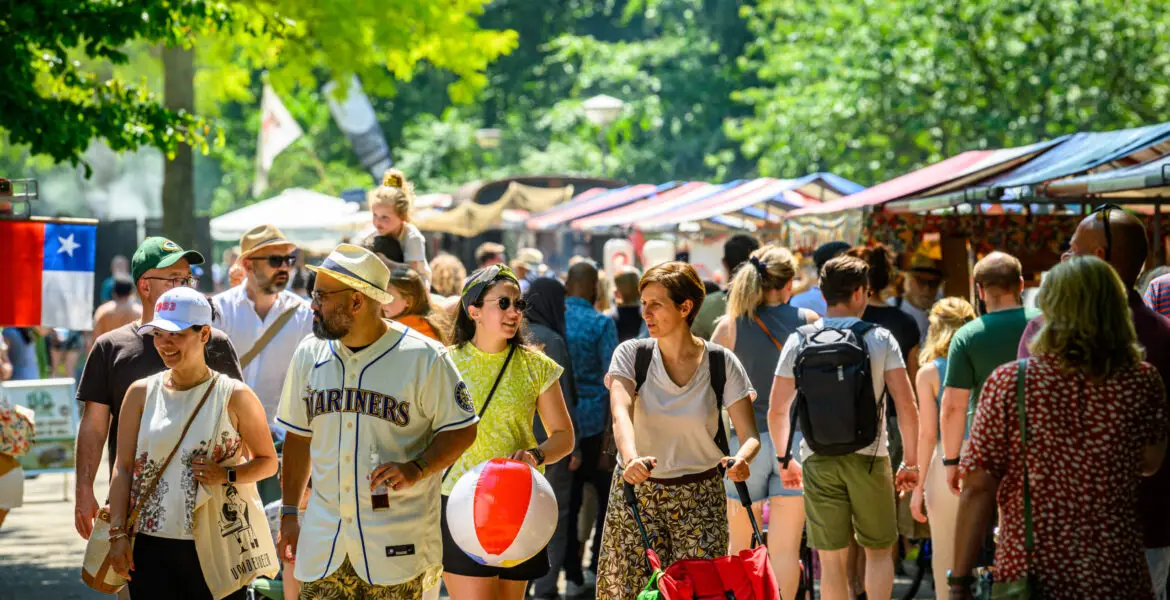 The Pure Market: craftsmanship in the Amsterdam Forest