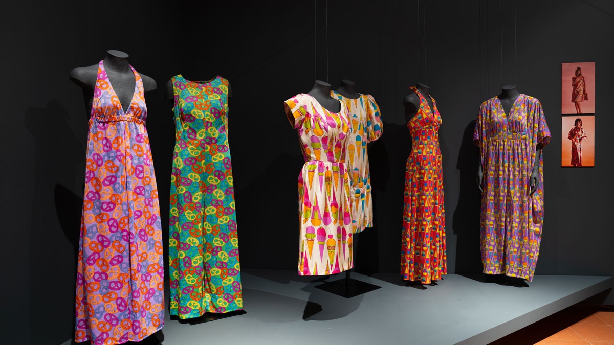 andy-warhol-textiles3