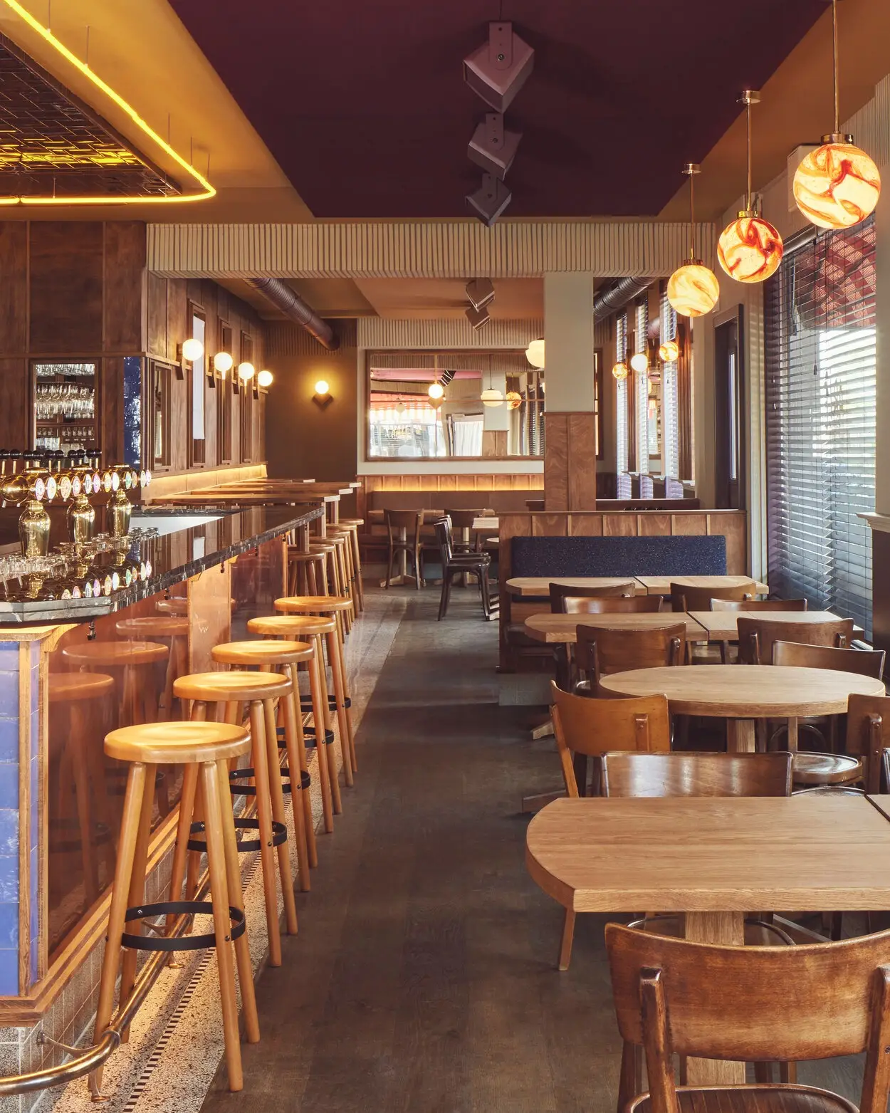 arie-goudvisch-restaurant-interior-amsterdam