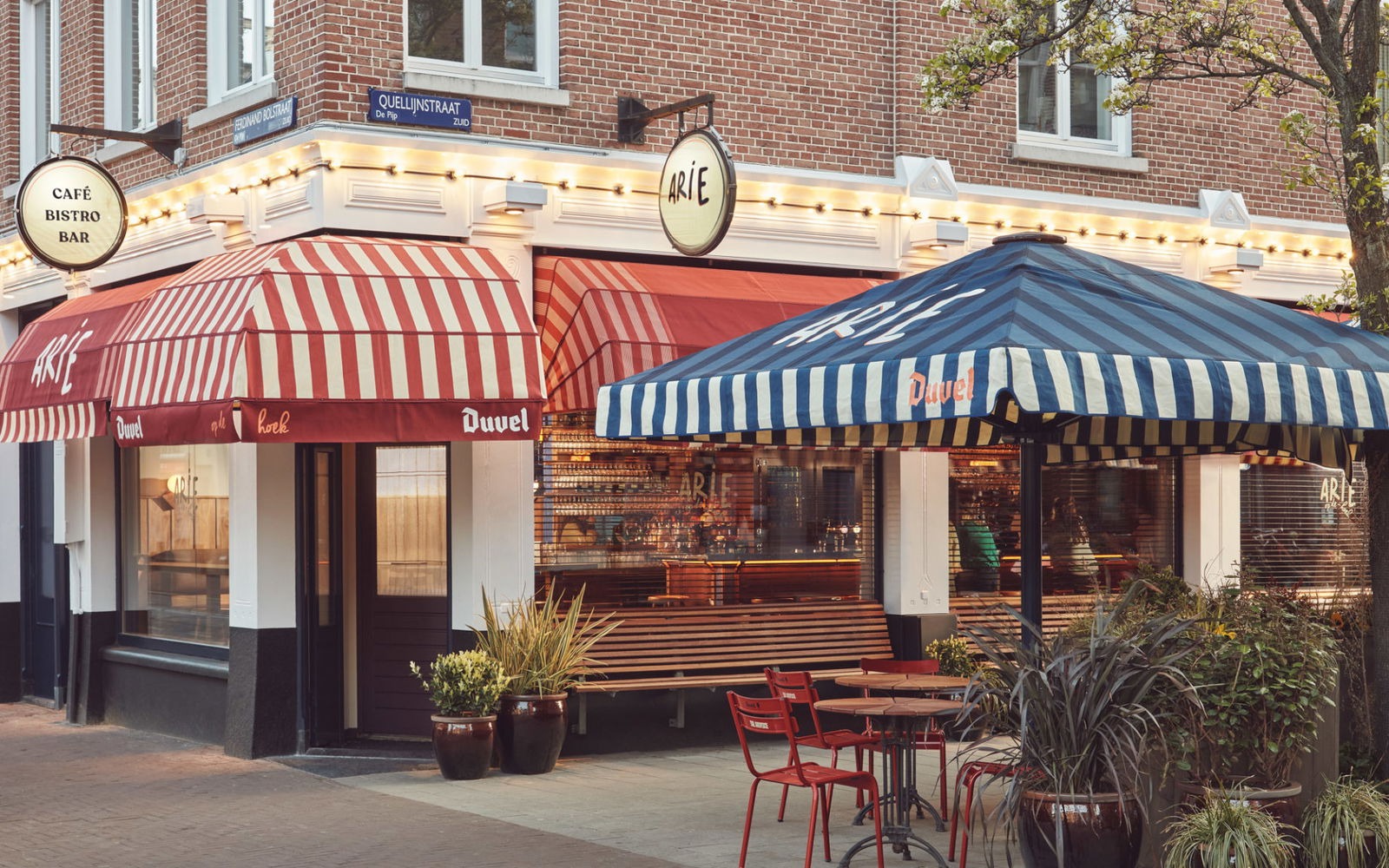 Arie op de Hoek: Buurtkroeg, bar en bistro onder één dak