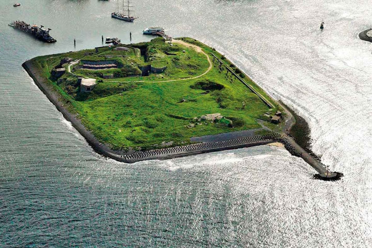 art-island-forteiland-ijmuiden