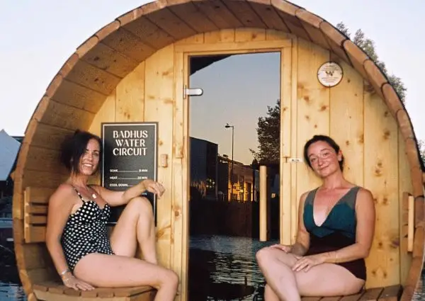 Badhus: social sauna and cold bath in North