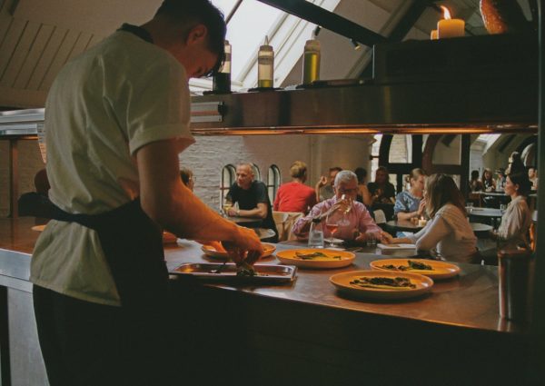 BAK: Toonaangevend Restaurant voor Duurzame Gastronomie