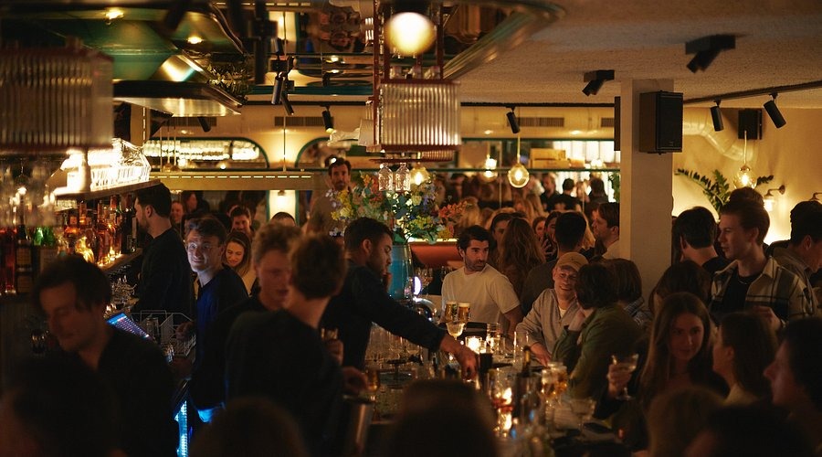 Bar Bellini: Bruisende, Italiaanse restobar in De Pijp