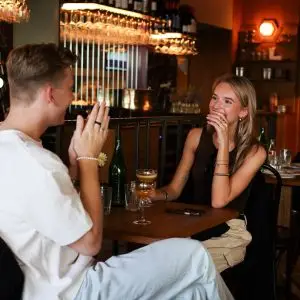 Bar Bonnie in Oud-Zuid: van ontbijt tot diep in de nacht