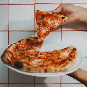 Bar Lusconi brengt Italiaanse flair naar het Mercatorplein