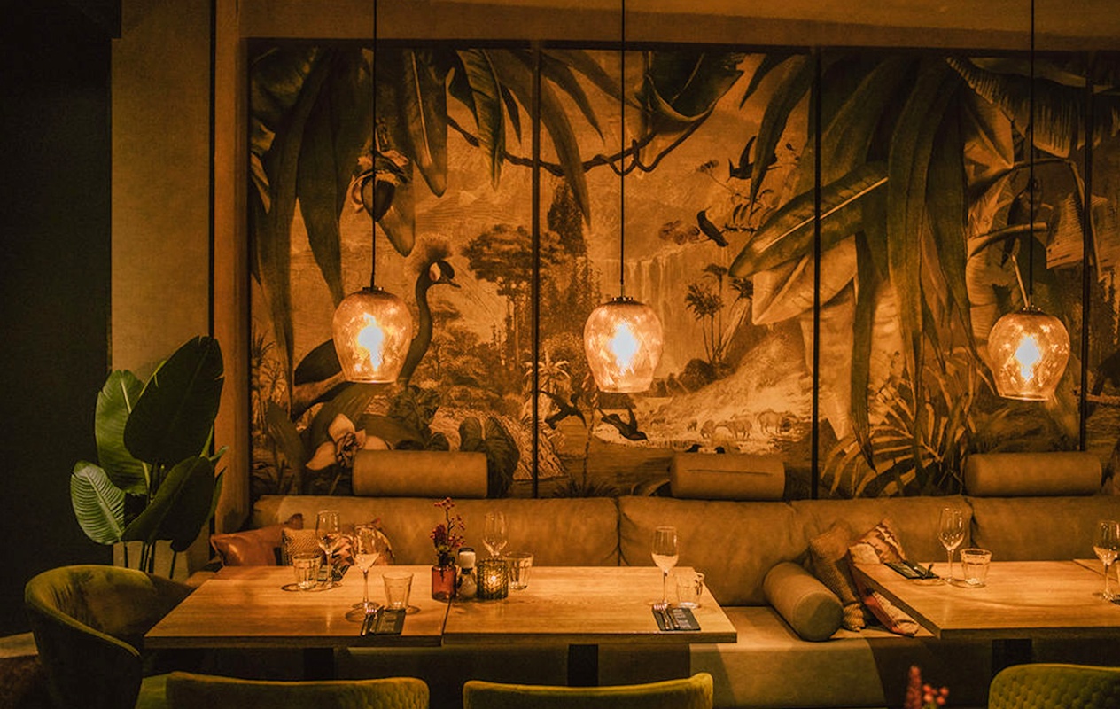 black-blue-amsterdam2