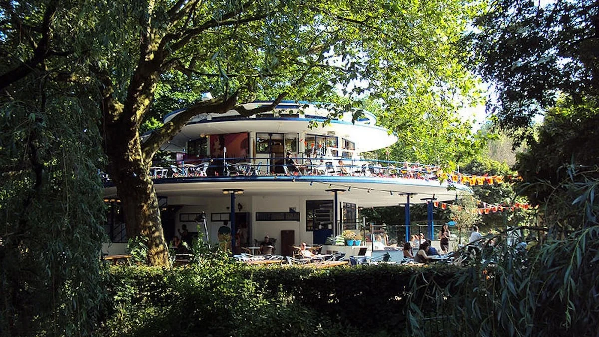 Proeflokaal ’t Blauwe Theehuis tapt beste biertje in Vondelpark