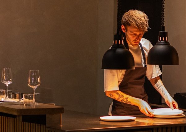 Bottleshop, ‘natuur’ wijnbar in Oost met Frans-Japanse snacks