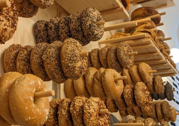 Breadwinner: specialist in handgerolde zuurdesem bagels