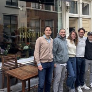 Broers: Relaxte koffiebar en buurtrestaurant