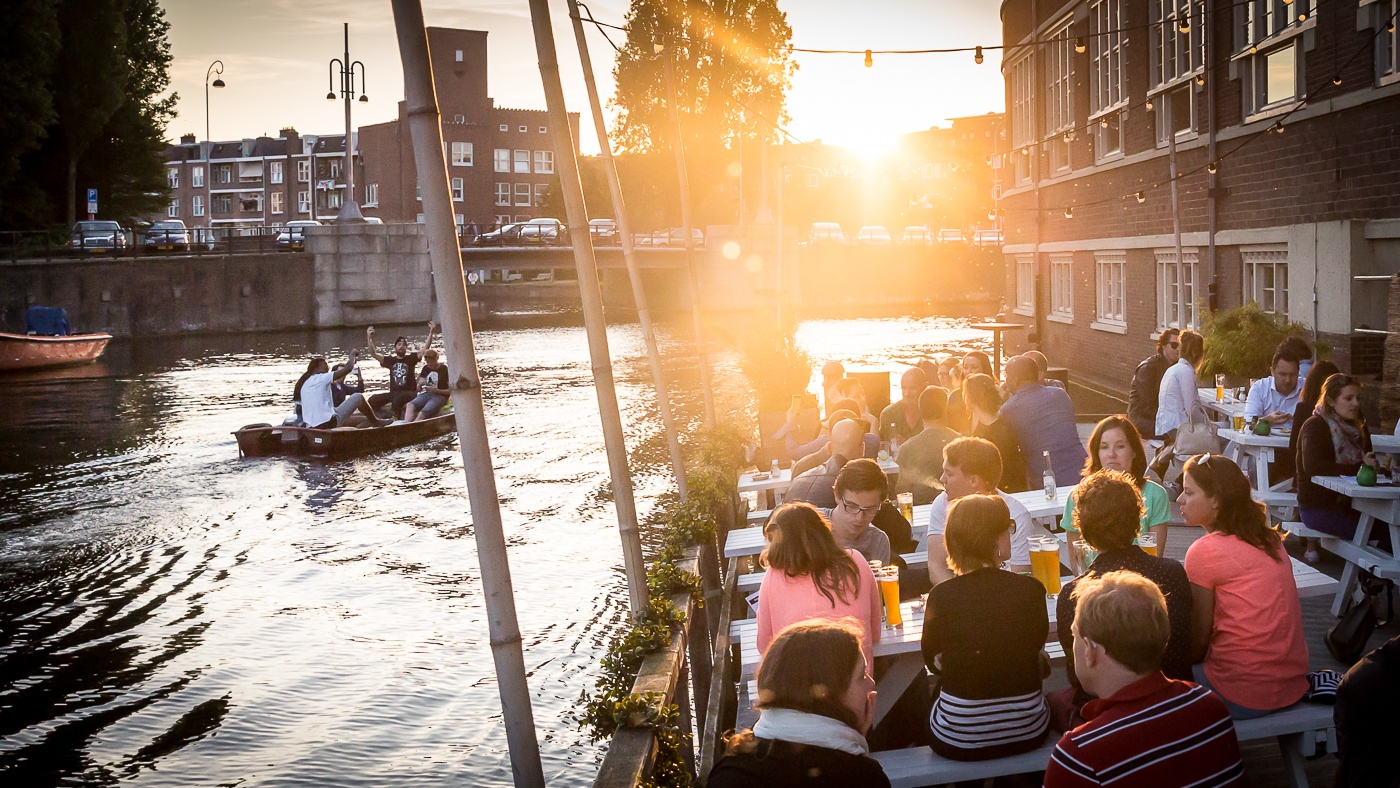 BRONS: Dennis Huwaë opens all-day hot spot in The Jewel