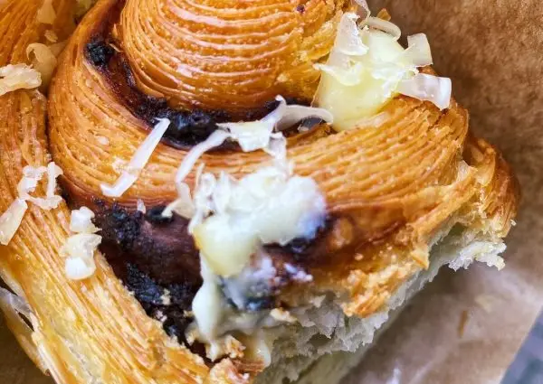 BunBun: Buns van croissantdeeg in zoete en hartige variaties