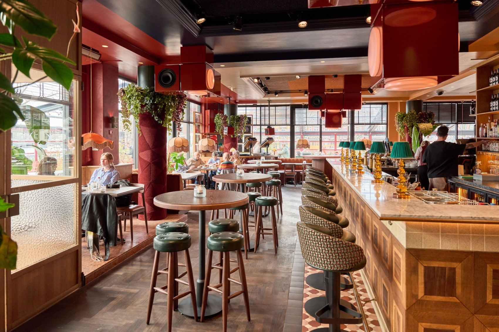 cafe-cafe-restaurant-amsterdam_1