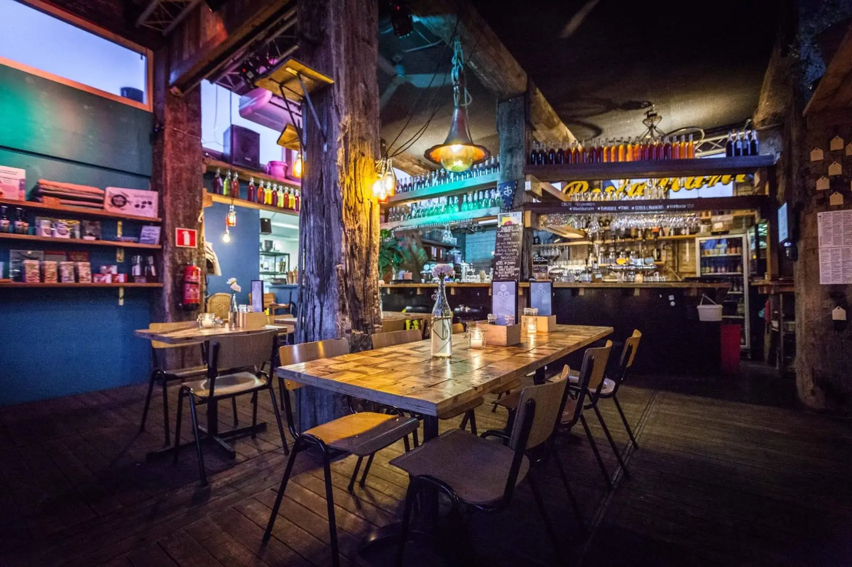 Café de Ceuvel: circulaire oase aan het water in Noord