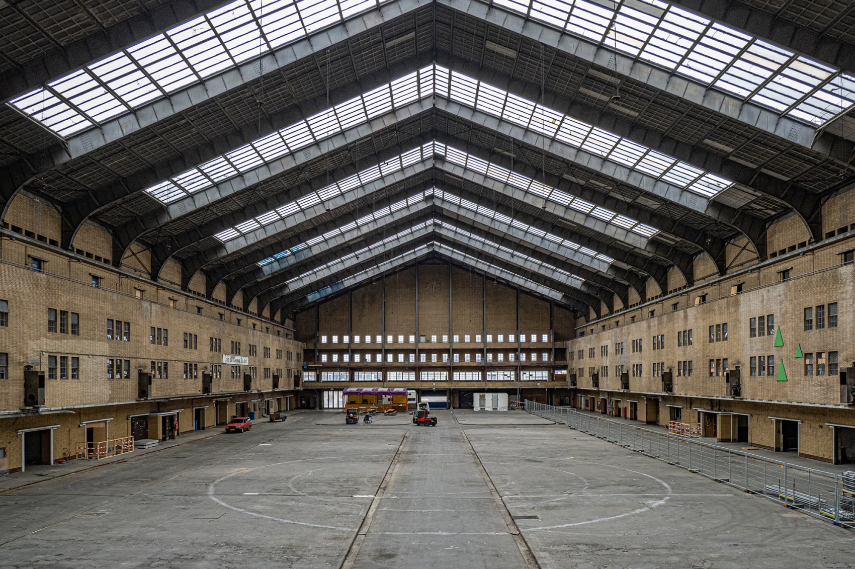 central-market-hall-location-amsterdam_1