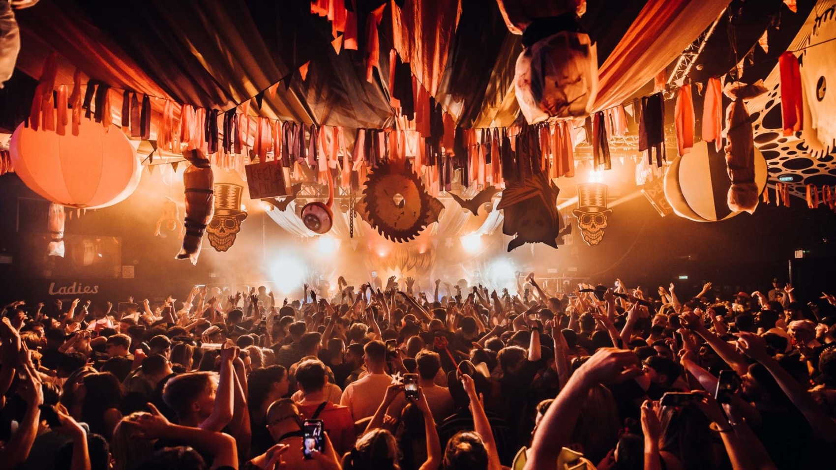 cirque-du-rave-amsterdam1