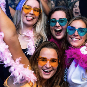 Cirque du Rave brengt explosieve mix van circus en techno