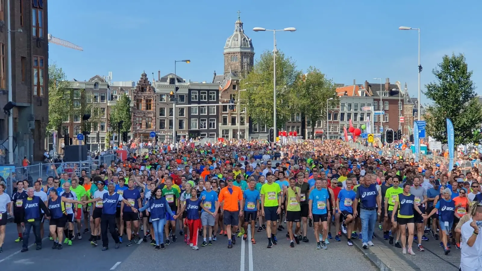 Dam tot Damloop: hardloopfeest van Amsterdam tot Zaandam