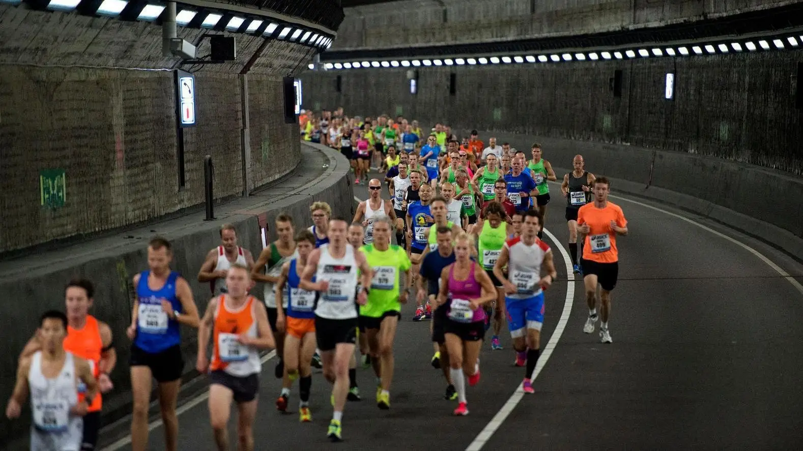 dam-tot-damloop-amsterdam1 dam-tot-damloop-amsterdam1