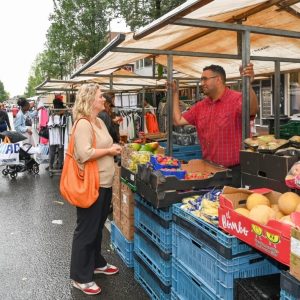 De Dappermarkt: al meer dan honderd jaar het echte werk