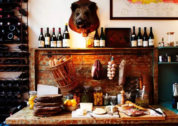 The Clapper: Intimate French cuisine with ultimate wine enjoyment