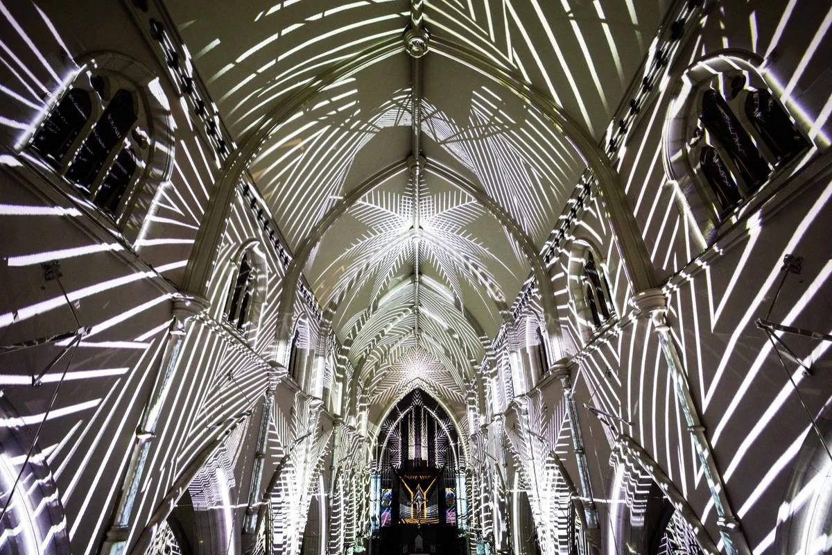 enlightenment-light-show-performance-oosterkerk-amsterdam_2