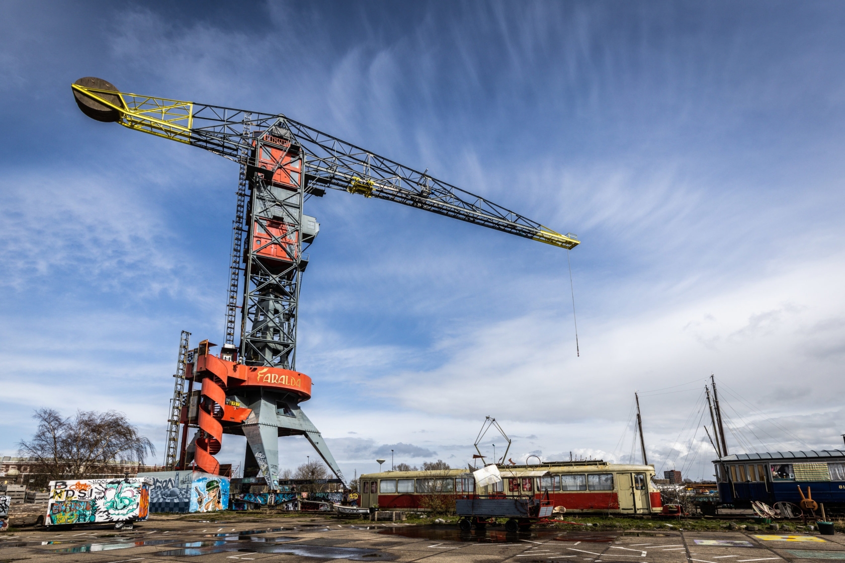 feralda-crane-hotel-amsterdam