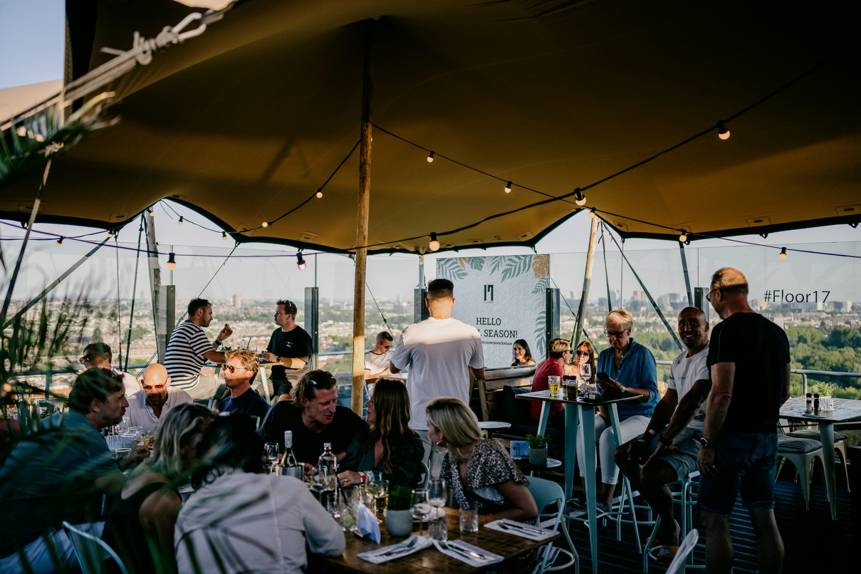Floor 17: Lentevibes op het hoogste dakterras van de stad