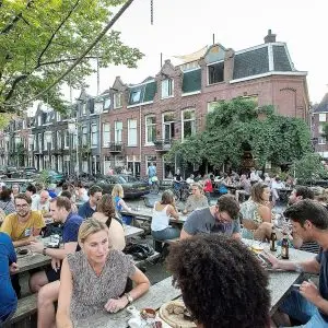Gent aan de Schinkel: Buurtcafé met terras aan het water