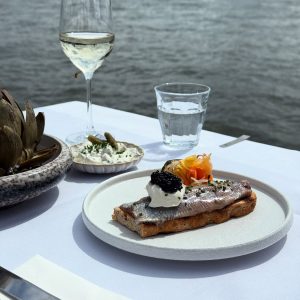 Hangar in Noord: Industrieel ontmoet gastronomische smaken