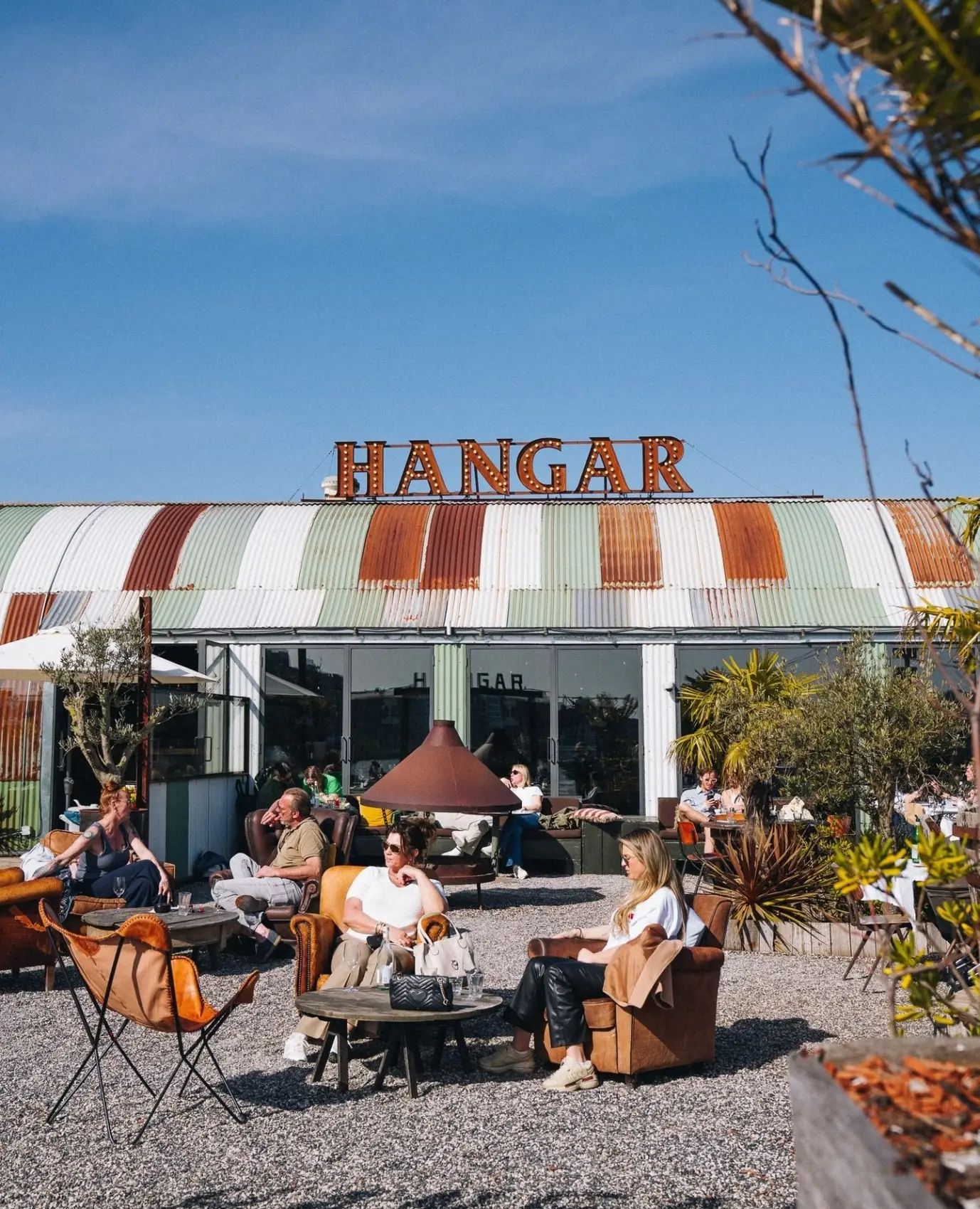 Hangar in Noord: Industrieel ontmoet gastronomische smaken