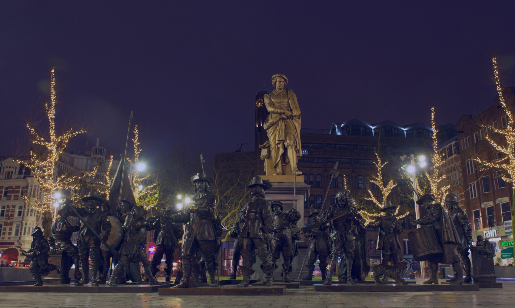 ijsbaan-rembrandtplein-amsterdam_4