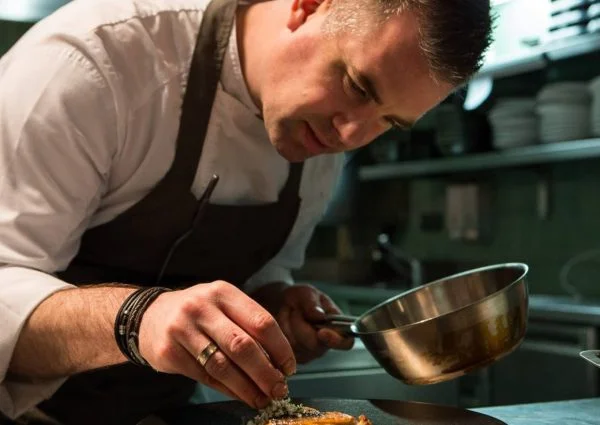 Libertine at Noordermarkt: grand café with neighborhood feel