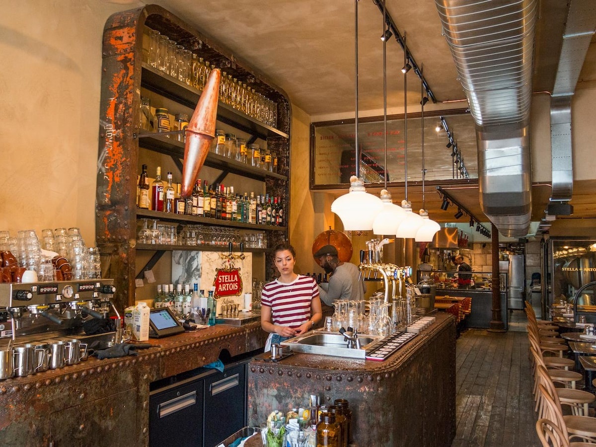 Libertine op de Noordermarkt: grand café met buurtgevoel