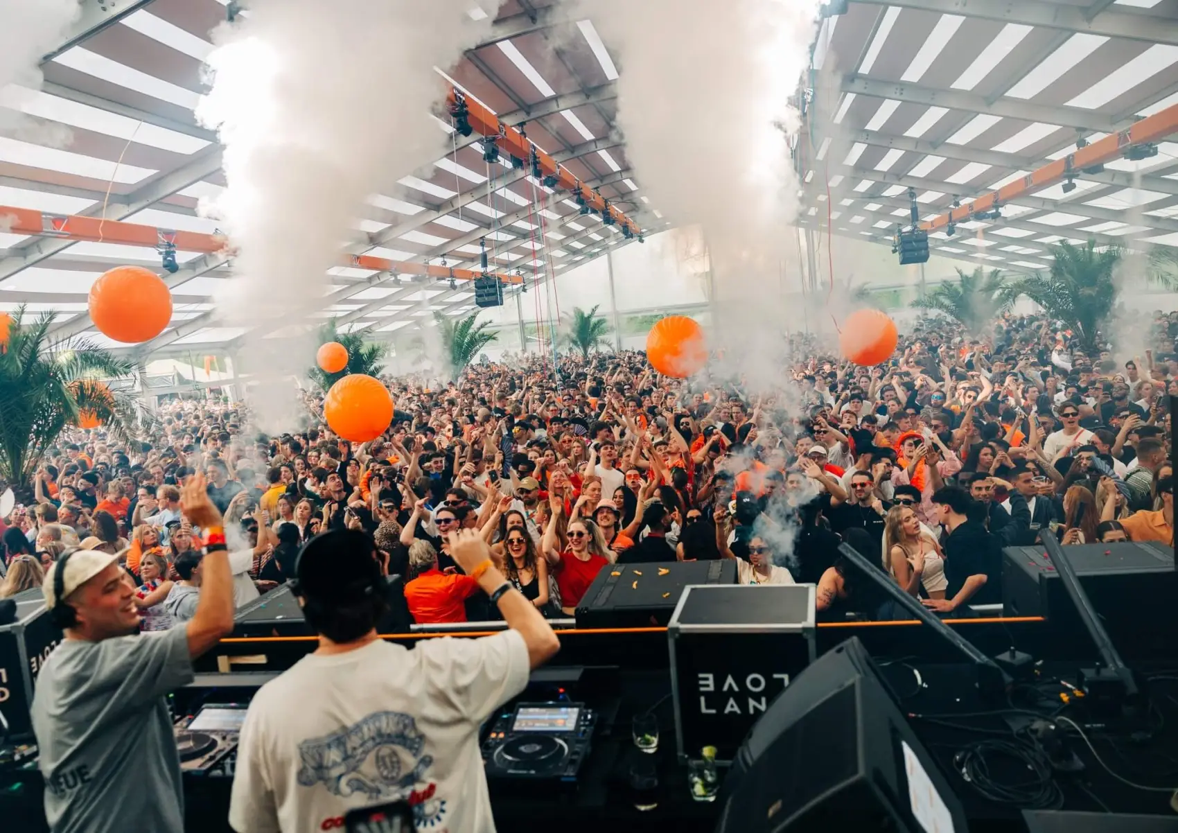 Loveland BURST trakteert Koningsdag op house en techno