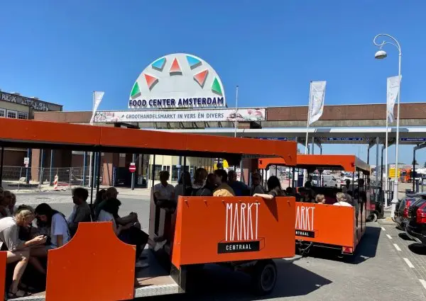 Markt Centraal in de historische Centrale Groothandelsmarkt 