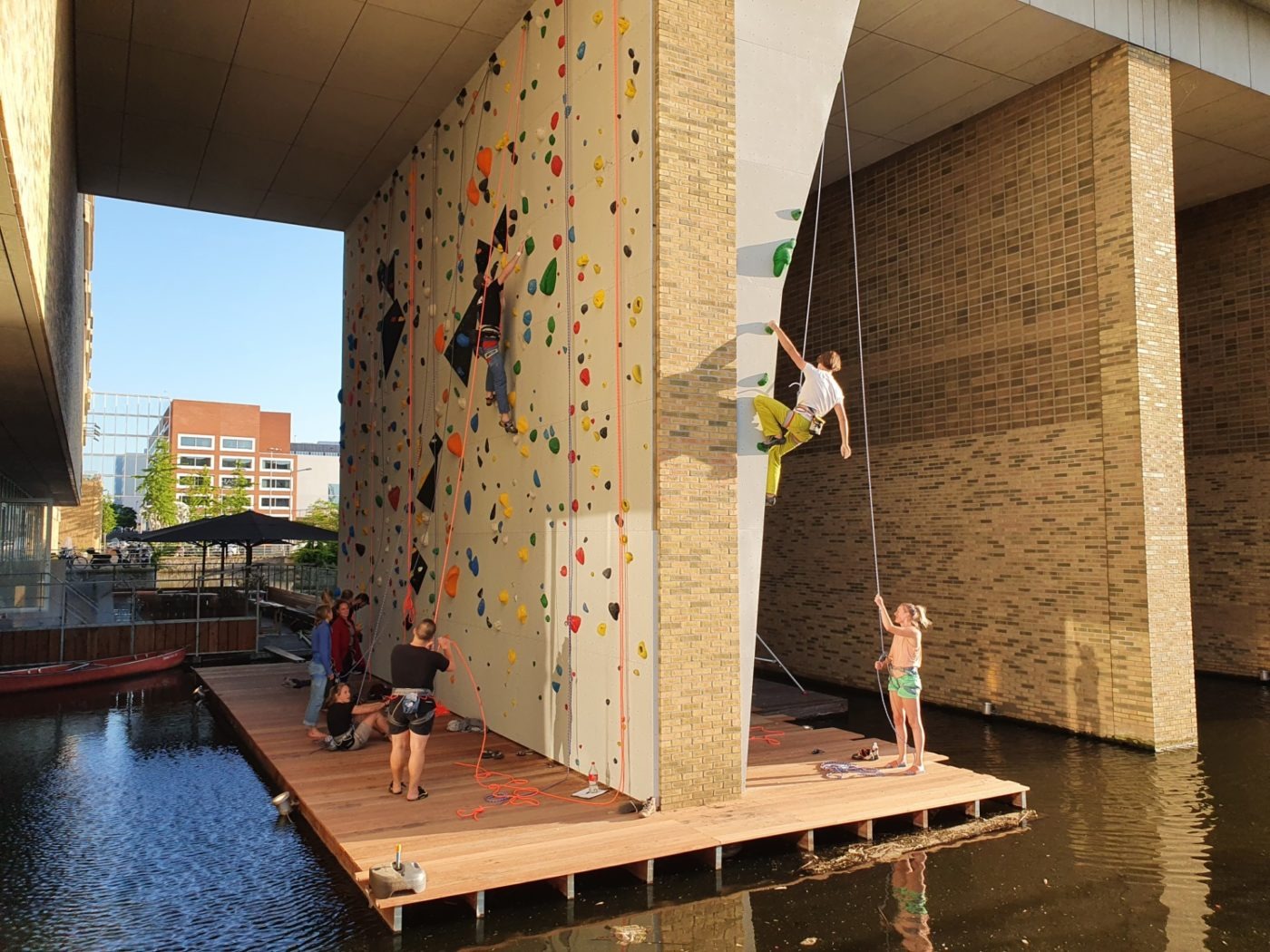 mountain-network-amsterdam2