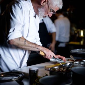 Nela: live-fire restaurant in de Valley op de Zuidas